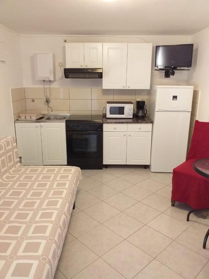 Apartments Julia & Nika Karlobag Zewnętrze zdjęcie