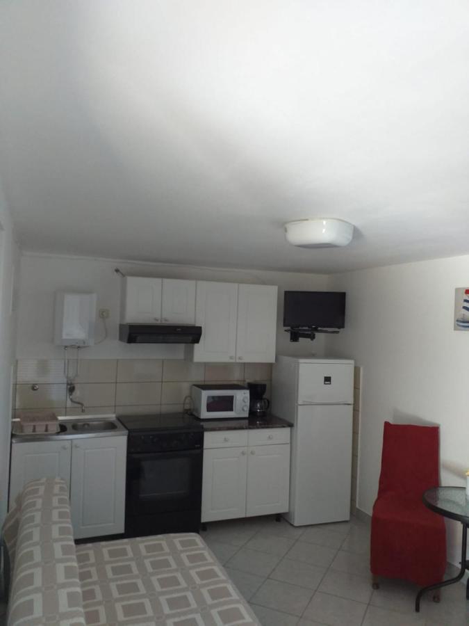 Apartments Julia & Nika Karlobag Zewnętrze zdjęcie