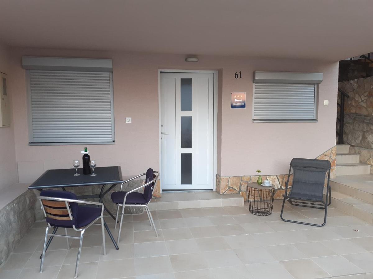 Apartments Julia & Nika Karlobag Zewnętrze zdjęcie