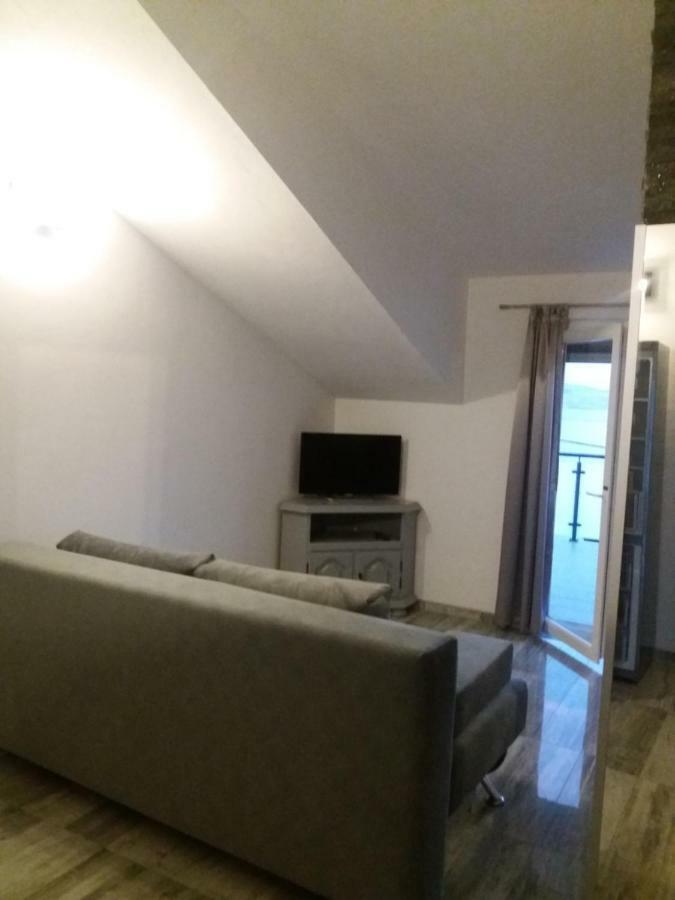 Apartments Julia & Nika Karlobag Zewnętrze zdjęcie